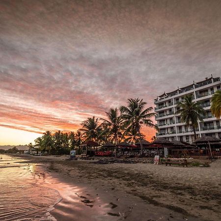 Ramada Suites By Wyndham Wailoaloa Beach Fiji Нанди Экстерьер фото