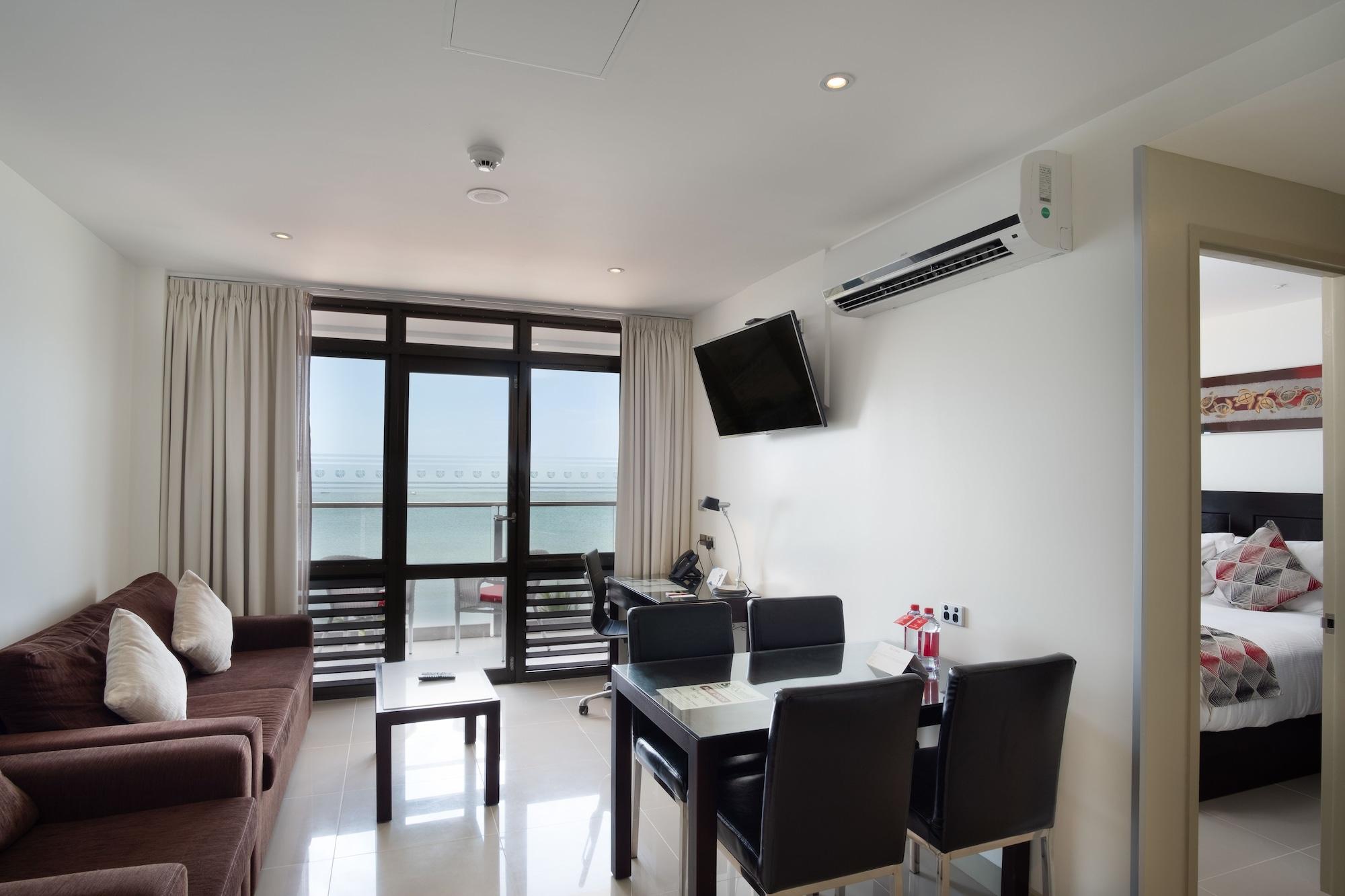 Ramada Suites By Wyndham Wailoaloa Beach Fiji Нанди Экстерьер фото