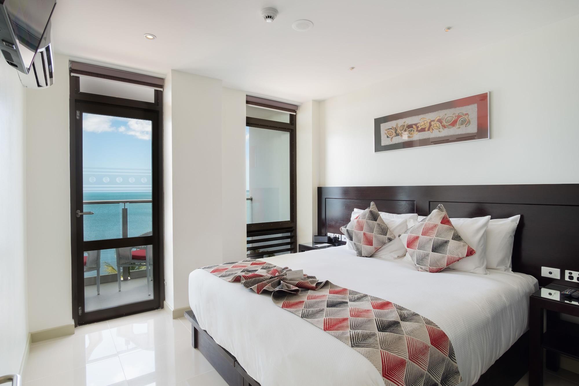Ramada Suites By Wyndham Wailoaloa Beach Fiji Нанди Экстерьер фото