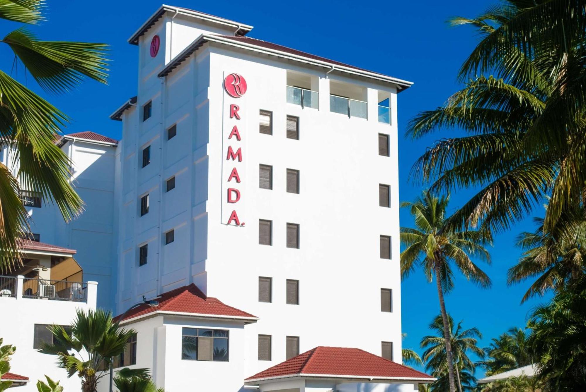Ramada Suites By Wyndham Wailoaloa Beach Fiji Нанди Экстерьер фото
