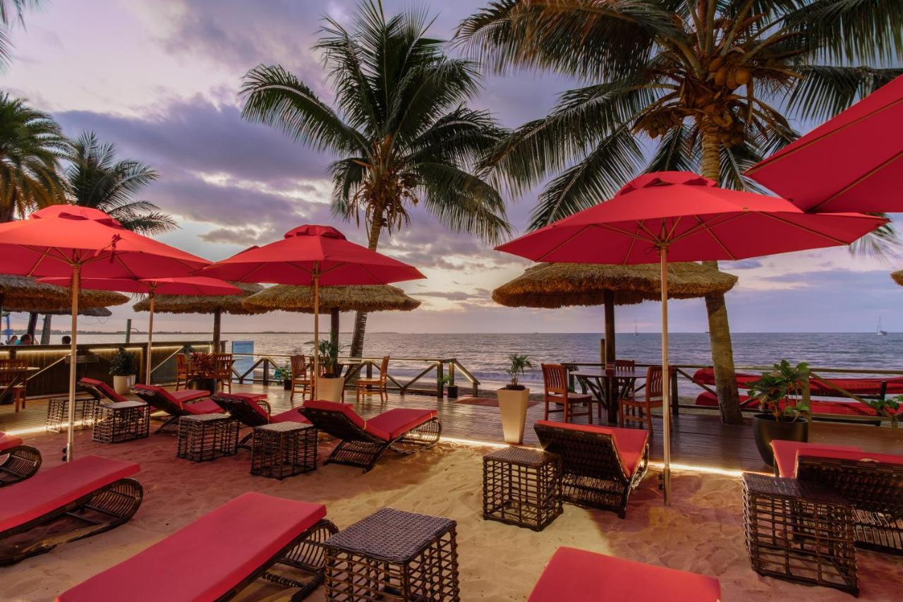 Ramada Suites By Wyndham Wailoaloa Beach Fiji Нанди Экстерьер фото